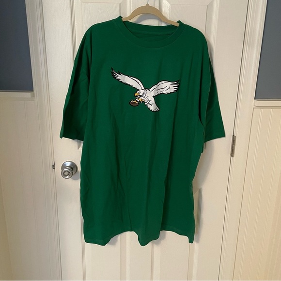 Saquon Barkley 26 Philadelphia Eagles Fanatics T-Shirt Kelly Green 2XLT XXL TALL - Picture 1 of 7